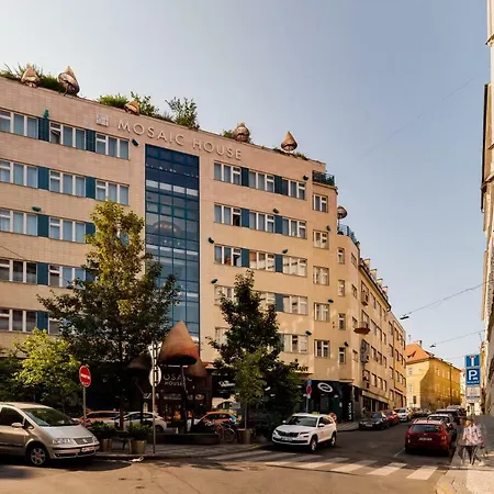 Nice In The Center Of *